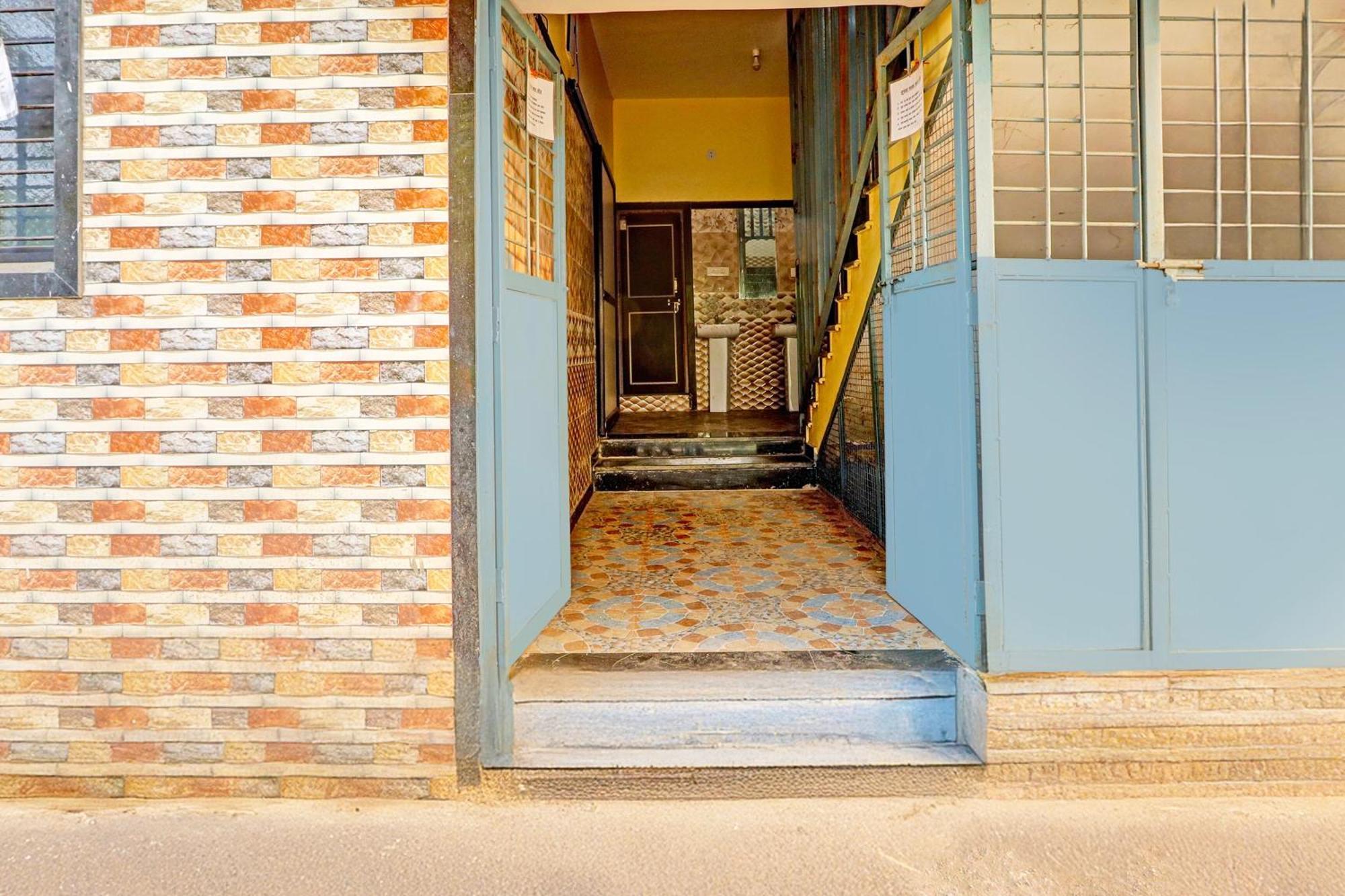 Hotel O Pankaj Hotel & Lodge Gangapur  エクステリア 写真