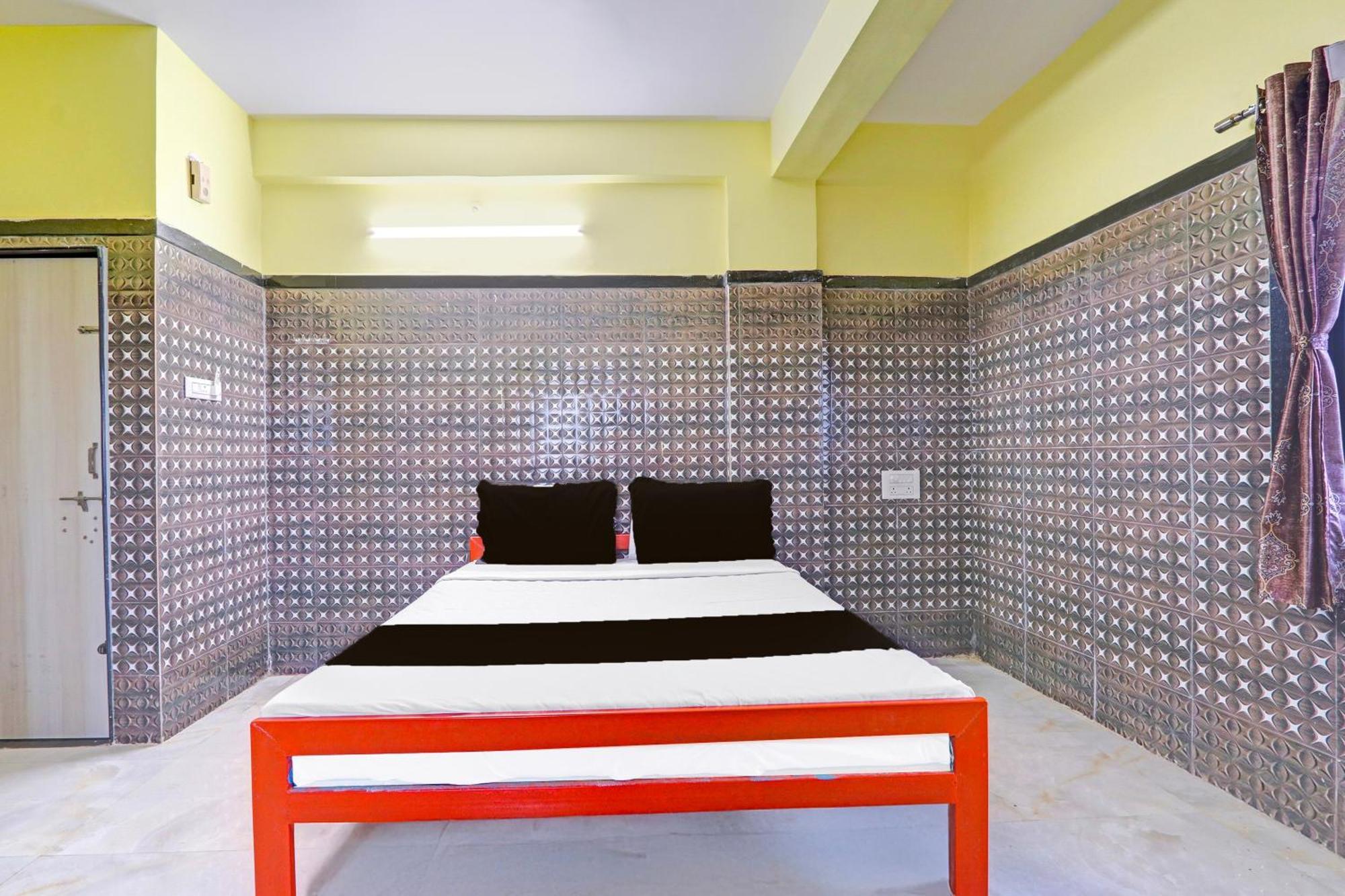 Hotel O Pankaj Hotel & Lodge Gangapur  エクステリア 写真