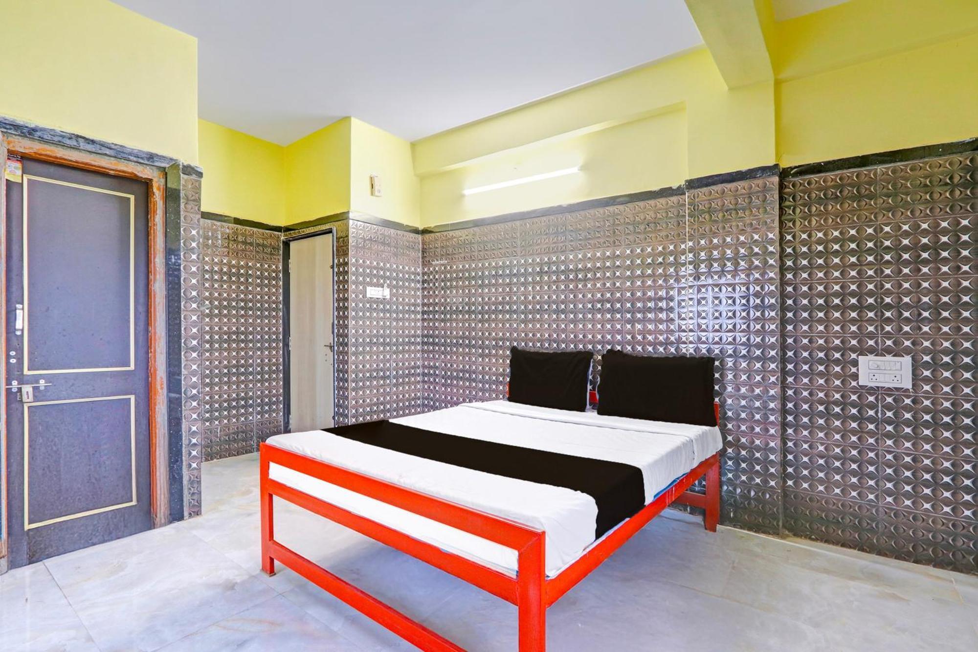 Hotel O Pankaj Hotel & Lodge Gangapur  エクステリア 写真